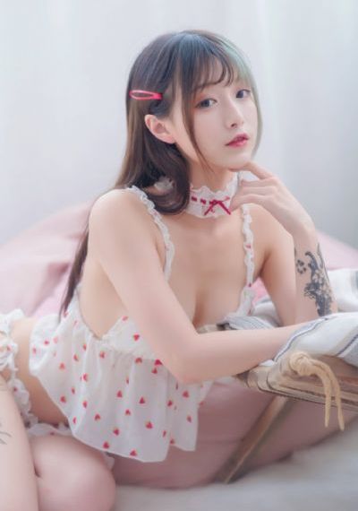 欧美女生街拍图片_高清直播在线观看
