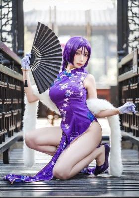 欧美性感高跟凉鞋_高清完整版