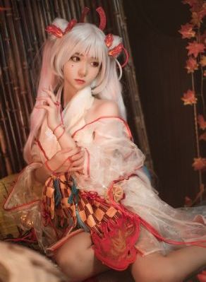 欧美风连衣裙超长_4K神马在线观看